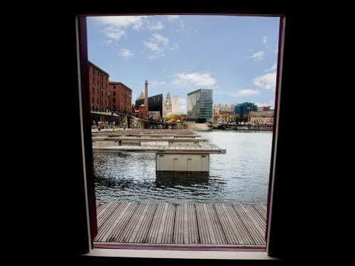 Hollywood Apartments & Barges Liverpool Luaran gambar